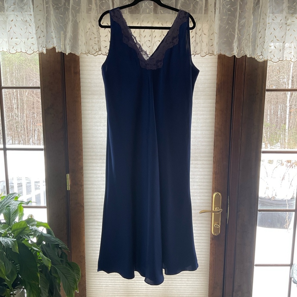 Classy Blue Lace-Trimmed Nightgown
